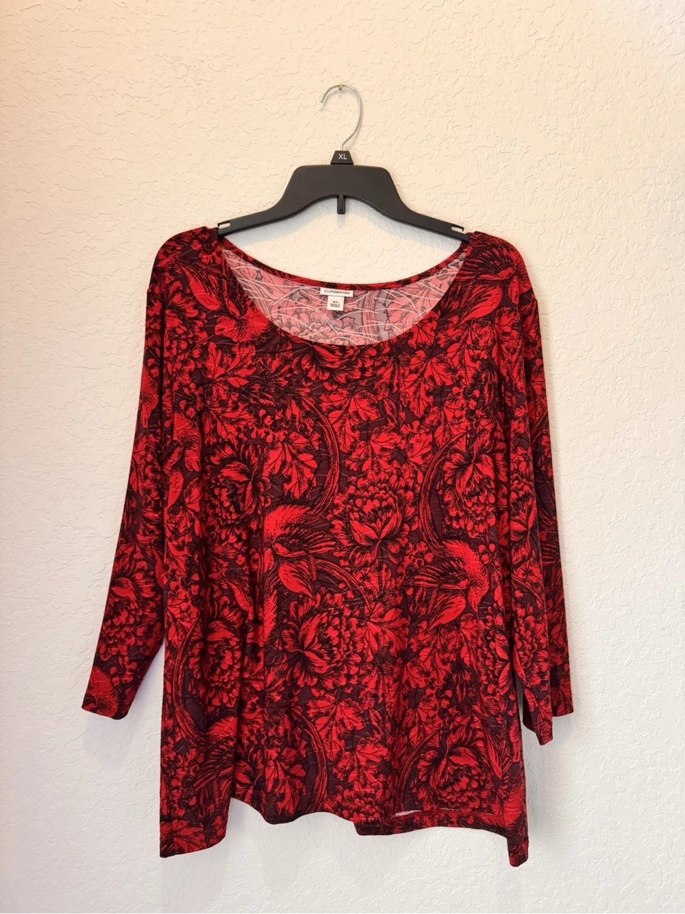 croft & barrow Red and Black Floral Scoop Neck Top